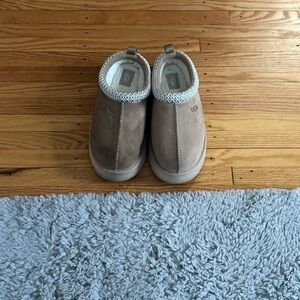 UGG Kids Tan Suede Slippers